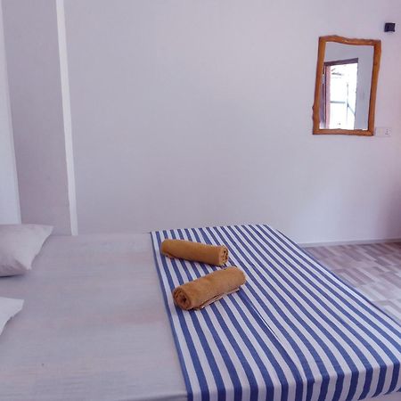 לינה וארוחת בוקר Share Safari House אודוואלאווה מראה חיצוני תמונה