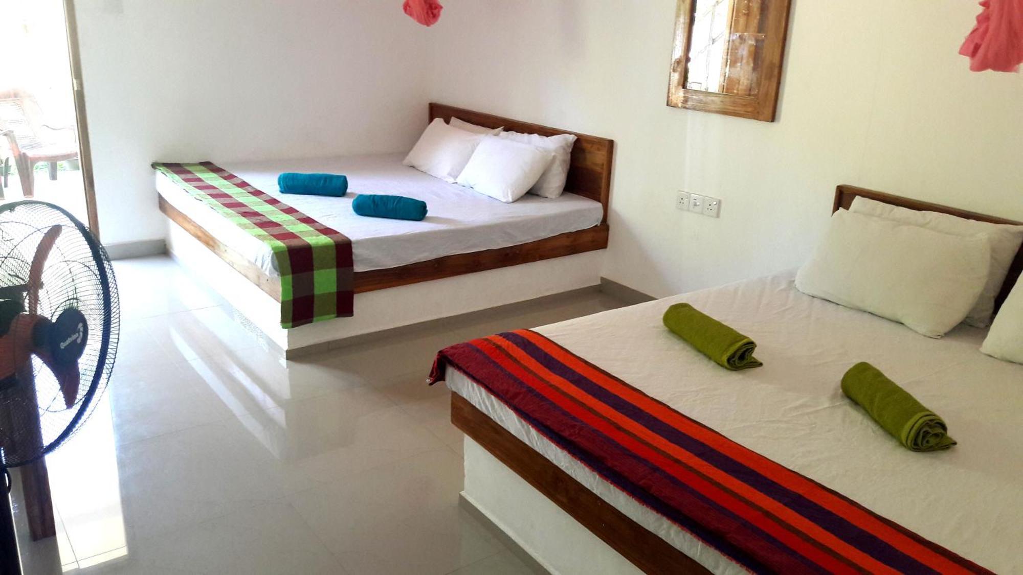 לינה וארוחת בוקר Share Safari House אודוואלאווה מראה חיצוני תמונה