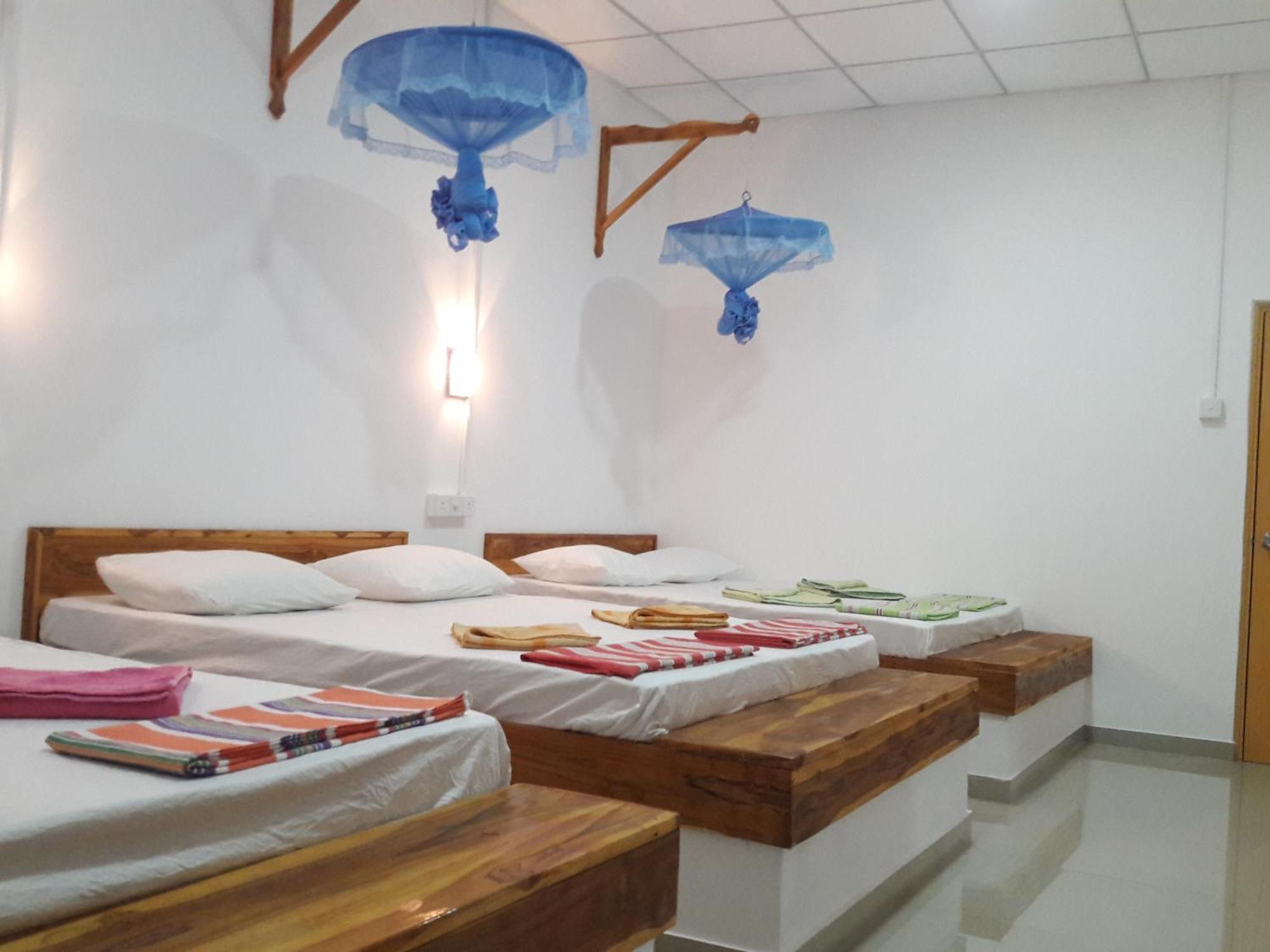 לינה וארוחת בוקר Share Safari House אודוואלאווה מראה חיצוני תמונה